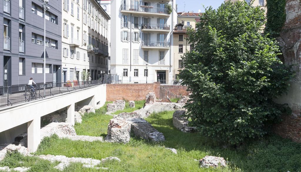 Italianway-Brisa Apartment Milan Bagian luar foto
