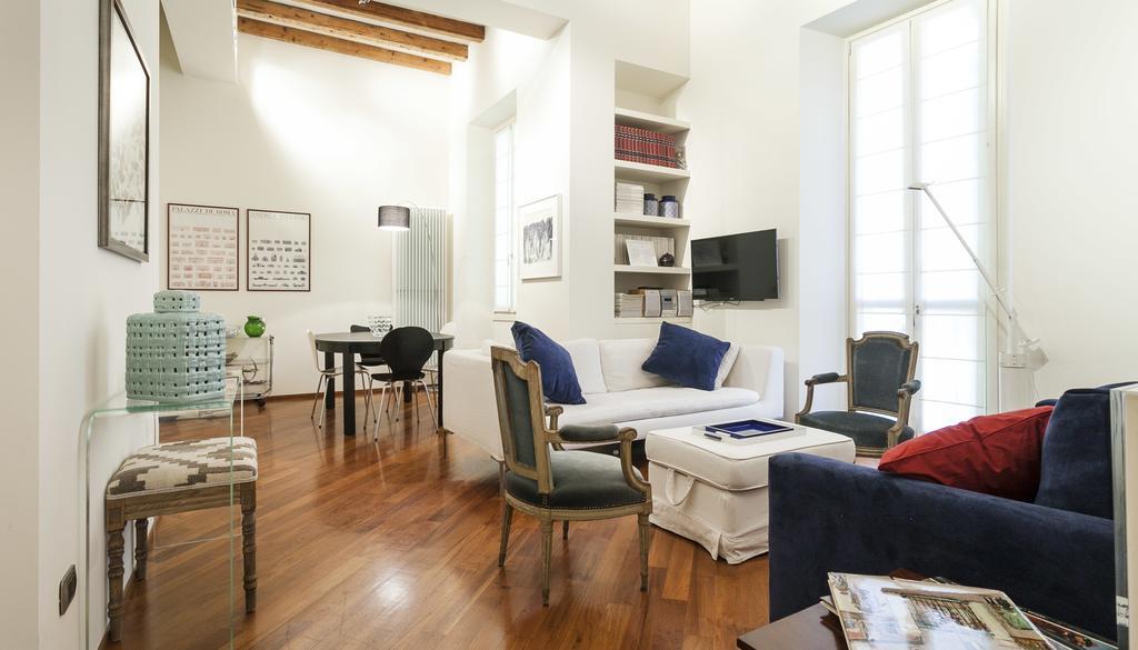 Italianway-Brisa Apartment Milan Bagian luar foto