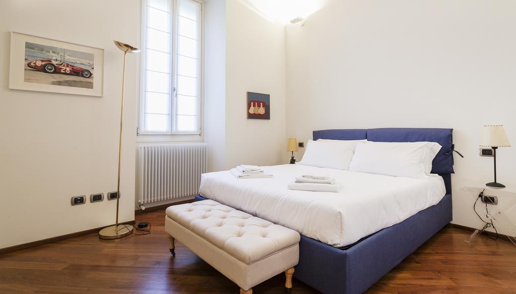 Italianway-Brisa Apartment Milan Bagian luar foto