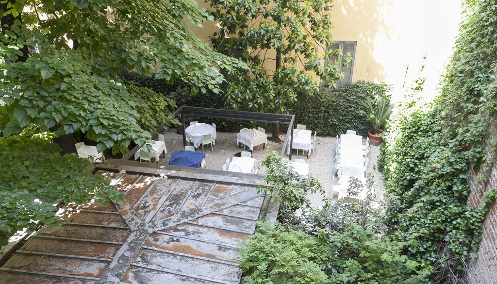 Italianway-Brisa Apartment Milan Bagian luar foto